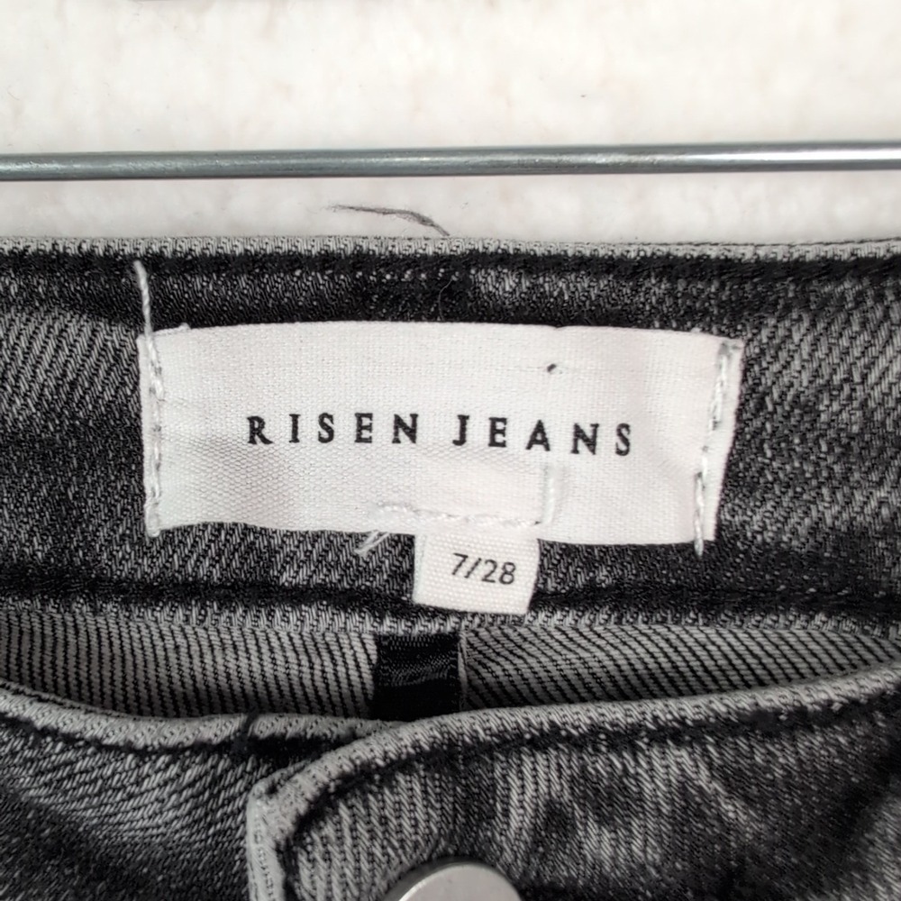 Risen Jeans Women's Size‎ 28 Gray Denim Straight Leg High Rise Dark Wash Cut Hem - Picture 4 of 9